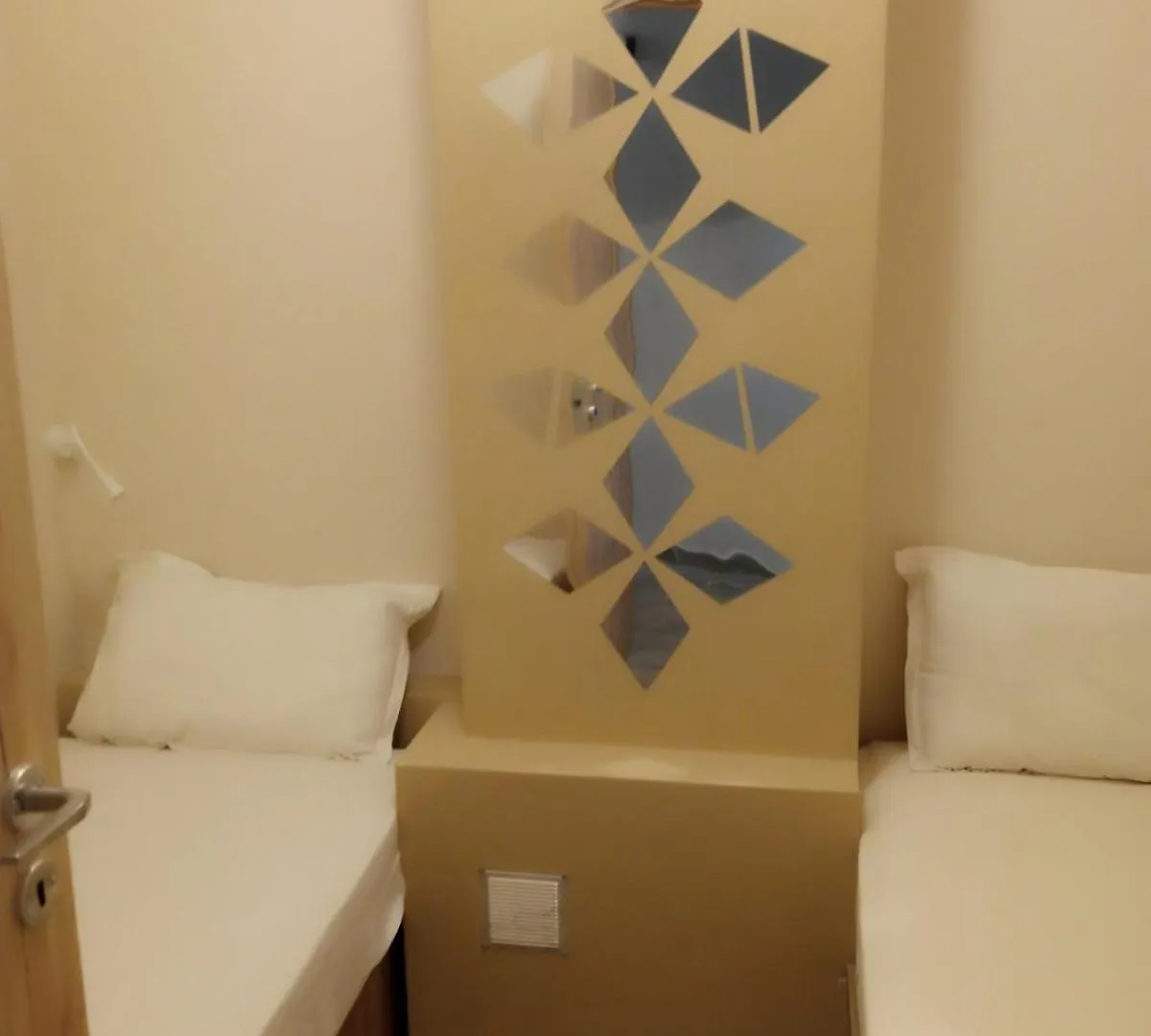 Polit Luxury Aprt 2 Bedrooms Thessaloniki 0*,  Griekenland